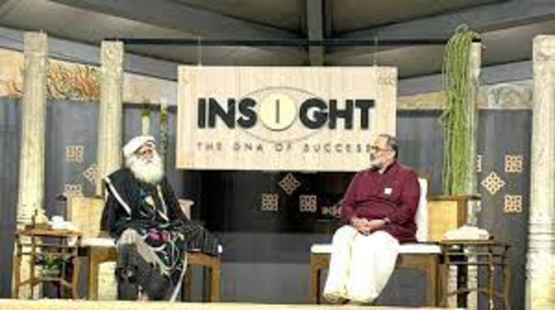 Minister Rajeev Chandrasekhar and Sadhguru Jaggi Vasudev in a fireside chat at ISHA INSIGHT